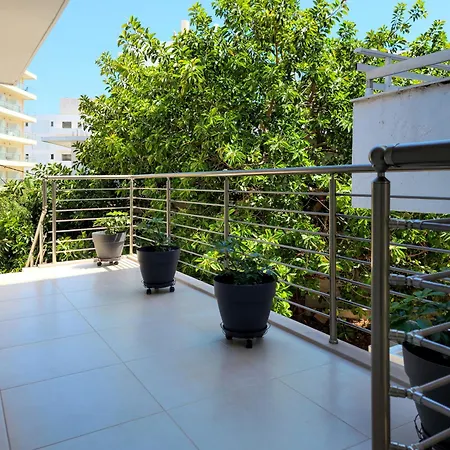 Apartment Akti *